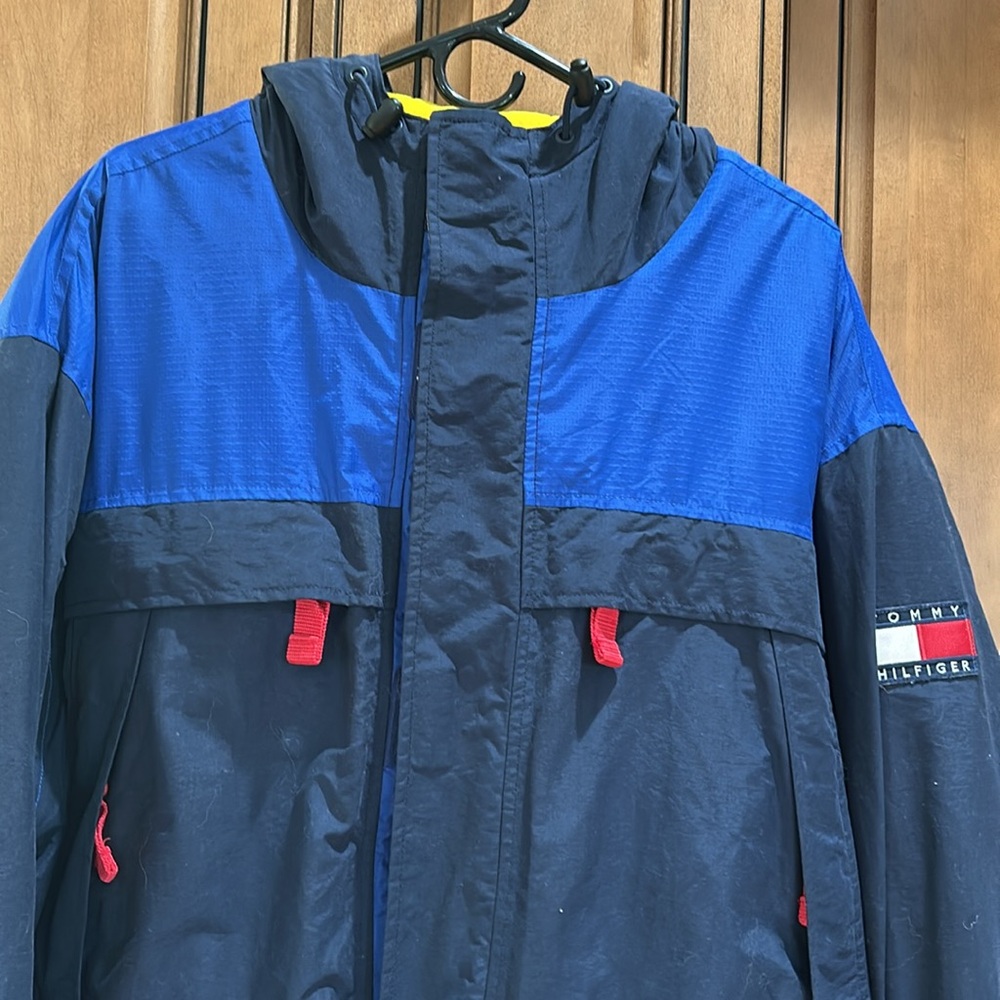 Tommy Hilfiger men’s winter jacket. Super warm. Size XL - Picture 2 of 13